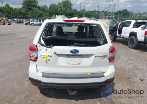 2016 Subaru Forester 2.5I Premium z USA, uszkodzony, nr VIN JF2SJADC7GG541680